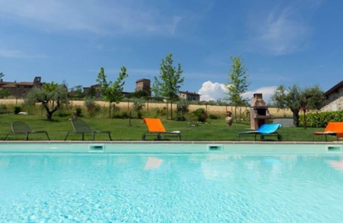 Marsciano House | Luxurious Holiday Home in Marsciano with Swimming Pool