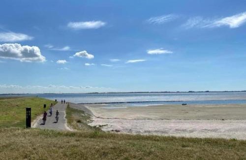 Scherpenisse House | Luxurious holiday home with parking