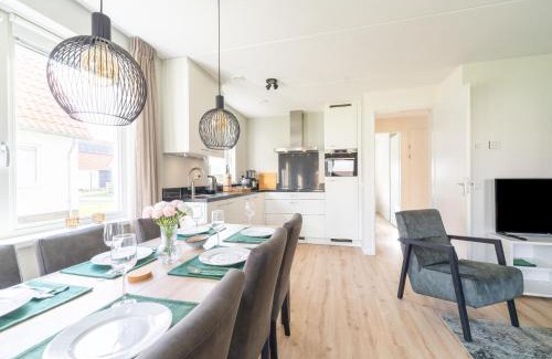 Scherpenisse House | Luxurious holiday home with parking