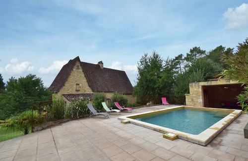 Cenac-et-Saint-Julien House | Luxurious Holiday Home in Domme with Swimming Pool