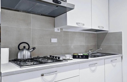Rione IV Campo Marzio Apartment | Luxurious Holiday Home in the Heart of Ancient Romen
