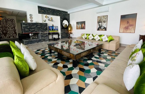 Ait Hamid Villa | Luxurious home away from home in Marrakech!
