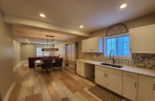 Niagara Falls House | Luxurious Home in the Heart of Niagara Falls