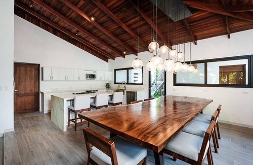 Palm Beach Estates House | Luxurious home with Pool.steps to Playa Grande beach and surf