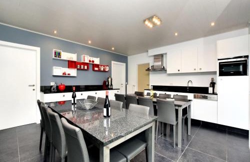 Somme-Leuze House | Luxurious Home with Sauna