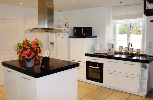 Ploudalmezeau House | Luxurious House Pool SPA very comfortable, very bright.