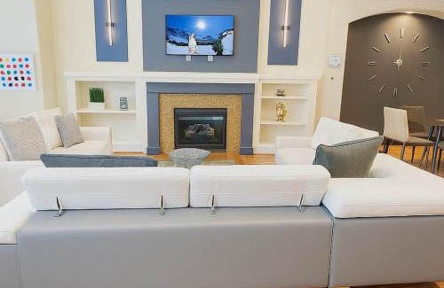 Woodlake - Briar Meadow House | Luxurious House Private Jacuzzi 5 Beds