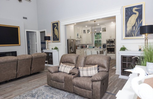 Gulfport House | Luxurious house short walk to the beach!