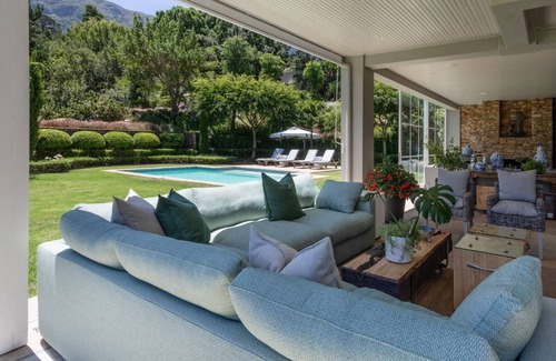 Hout Bay House | Luxurious Hout Bay home, cottage also available