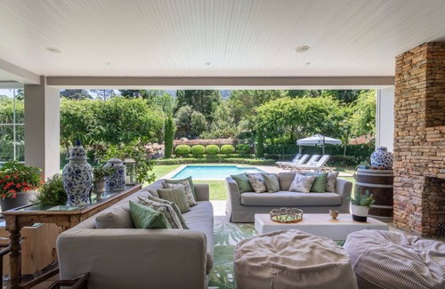 Hout Bay House | Luxurious Hout Bay home, cottage also available