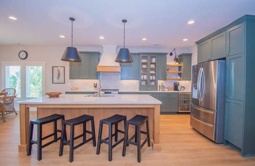 Saint Helena Island House | Luxurious Island Retreat Stunning Views Sleeps 8 Free Golf Cart