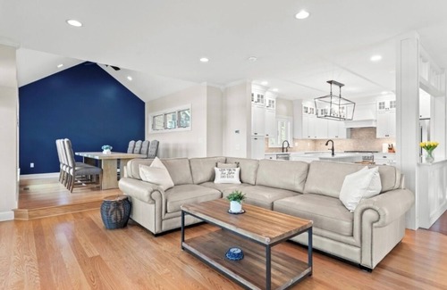 Saratoga Springs House | Luxurious Lake House in Saratoga w Private Dock Close to Race Track and Golf