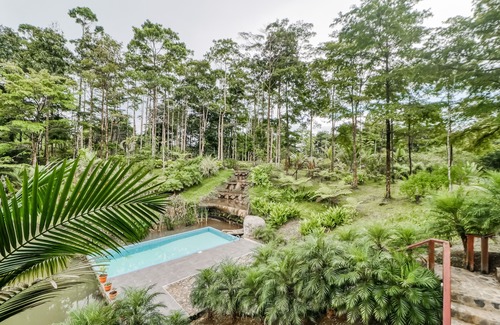 Penas Blancas House | Luxurious lakefront Designer Villa in a Private Reserve - near Arenal Volcano