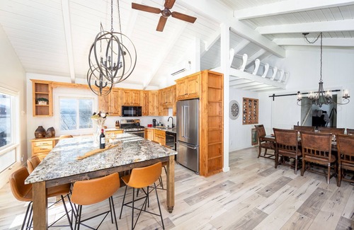Whitefish House | Luxurious Lakefront Escape on Whitefish Lake