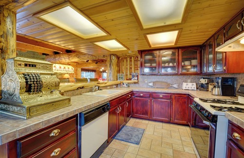 Bayfield Villa | Luxurious Lakefront Villa in Bayfield: Hike & Fish
