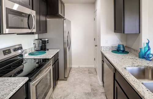 Bonanza House | Luxurious Laredo Getaway - Unwind in Style!