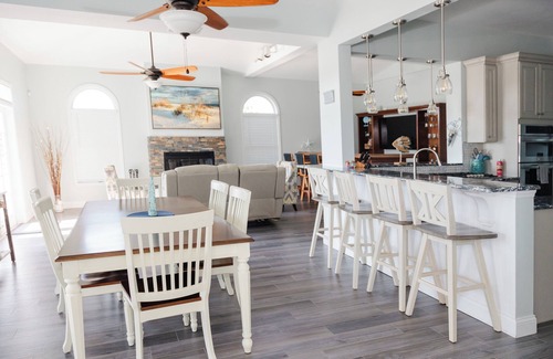 Grove City House | Luxurious Large Home on Gulf of Mexico w/Private 30' Dock