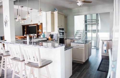 Grove City House | Luxurious Large Home on Gulf of Mexico w/Private 30' Dock