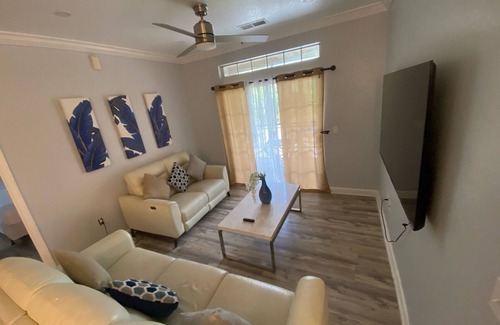 Reunion Condo | Luxurious Living at Your Fingertips with King bed