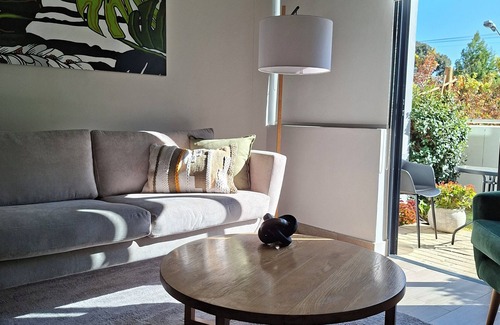 Pretoria Apartment | Luxurious Loft Apartment. Best location! Hip and happening.