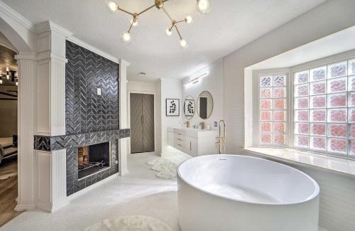 Lubbock House | Luxurious Lubbock Home Fire Pit, Outdoor TV!