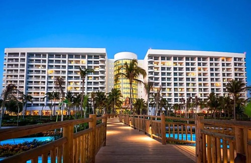 Playa Diamante Resort | Luxurious Master Bedroom @Vidanta The Grand Mayan, Acapulco