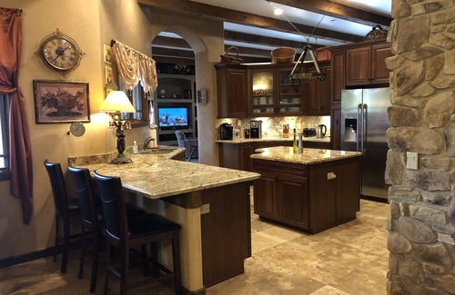 Cottonwood Villa | Luxurious Mediterranean Style Villa, Secluded on 3 Acres, 5 Bedrooms Near Sedona
