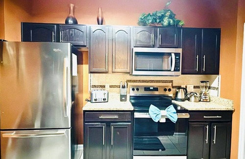 Windsor Hills Condo | Luxurious Mickey Themed Condo - Kids Will Love It! Only 2 Miles to Disney!