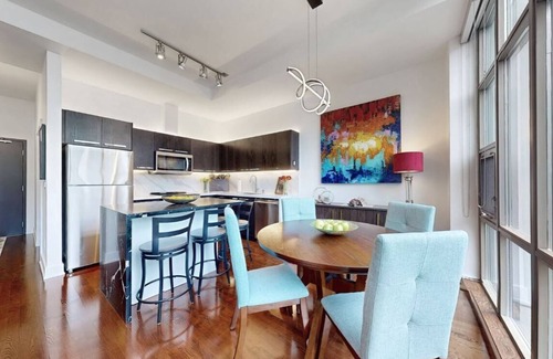 Fort York Condo | Luxurious, modern and convenient lake shore condo on penthouse floor