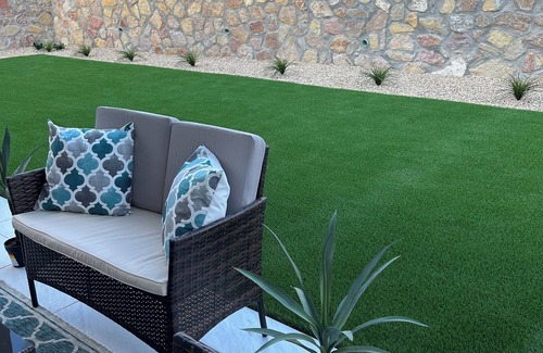 Biggs Field House | Luxurious modern home away from home.