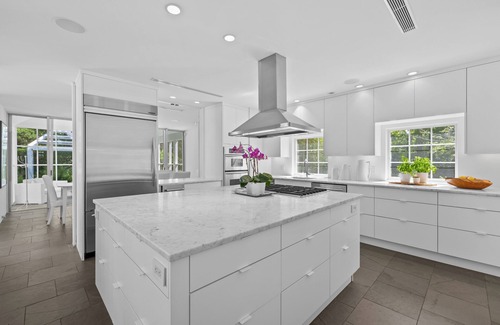 Rehoboth Beach House | Luxurious Modern Rehoboth Beach Retreat with Pool by an Award-winning Architect