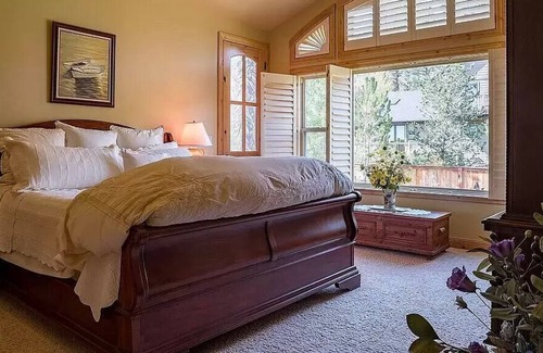 South Lake Tahoe House | LUXURIOUS: Most Magical Mansion/AC/Kids friendly & Accessible for elders