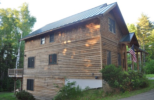 Ludlow Cabin | Luxurious Mountain Cabin near Okemo with High-End Modern Amenities for up to 12