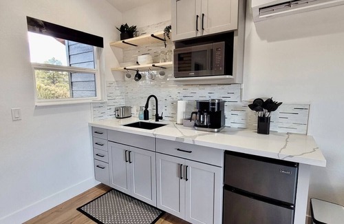 Show Low Cabin | Luxurious Mountain Retreat!