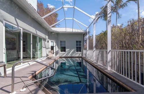 Pelican Bay House | Luxurious Naples Home w/pool & 5min walk to beach