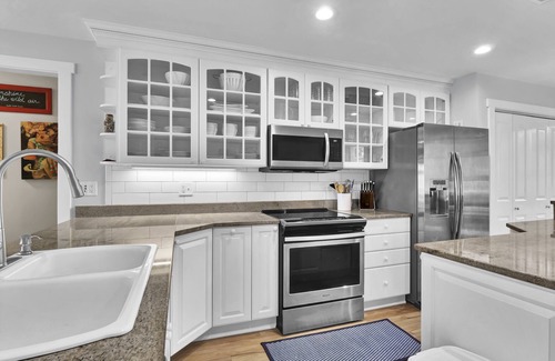South End House | Luxurious oasis w/private pool and rooftop deck!