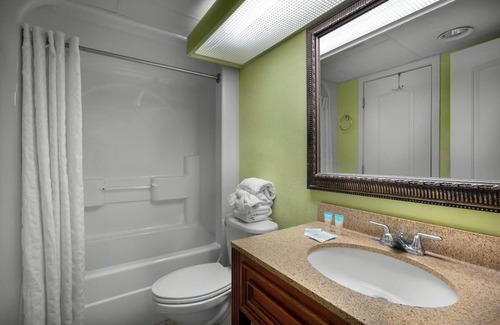 Myrtle Beach Hotel | Luxurious Ocean View Ste w/Hot Breakfast 16th Flr