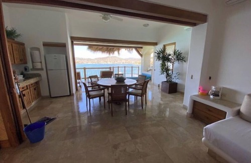 Dario Galeana Resort | Luxurious Pacifica Grand Senior Suite