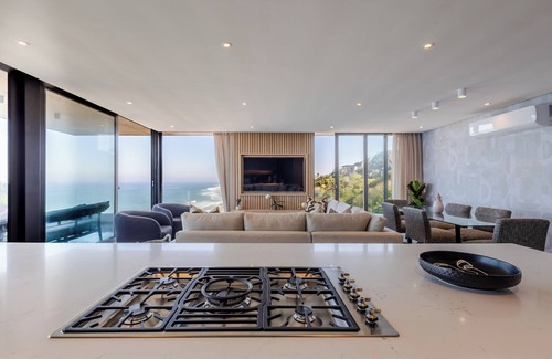 Umdloti Apartment | Luxurious Penthouse with Breathtaking Ocean Views