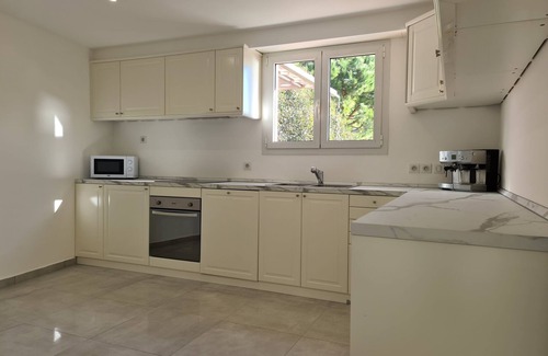 Alpes-Maritimes Apartment | Luxurious penthouse with magnificent views over the bay of Menton 10 Peoples