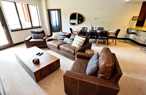 Windham Condo | Luxurious Penthouse with Full Mountain Views