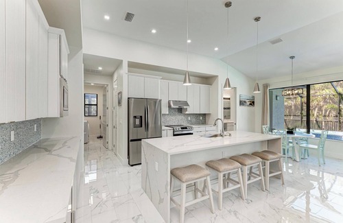 Florida Gulf Coast House | Luxurious Pool & Spa Home W/Private Beach Access