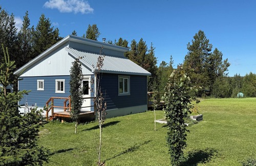 Stikine Region House | Luxurious private Atlin retreat w/hot tub under the stars, BBQ and fire pit!