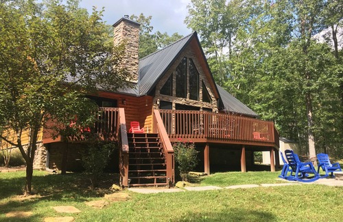 Dunlap House | Luxurious & private cabin located near Chattanooga & three beautiful state parks