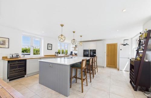 Cadmore End House | Luxurious Property Chiltern Hills