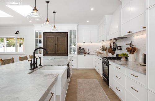 Noosaville House | Luxurious Resort Style Retreat
