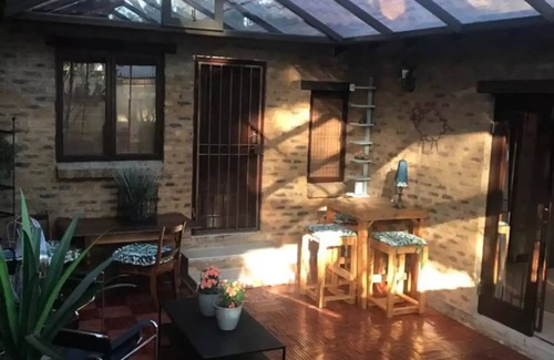 Die Wilgers Bed & Breakfast | Luxurious Room Accommodation with living area for single person or a couple! 🌟n