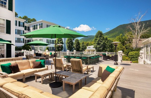 Manchester Apartment | Luxurious Room Incl Pool & Hot Tub Access and More