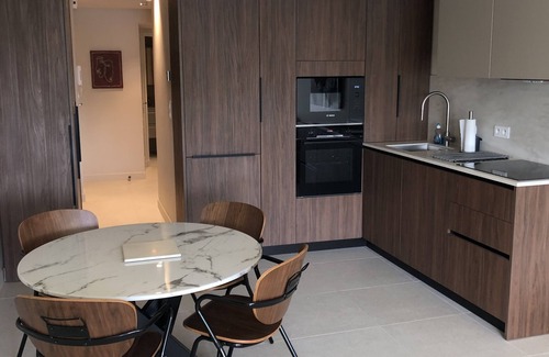 Pointe Croisette Apartment | Luxurious Rottaro apartment facing the sea.
