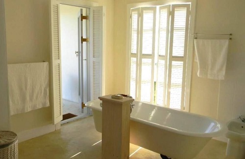 Langeberg Cottage | Luxurious self-catering villa